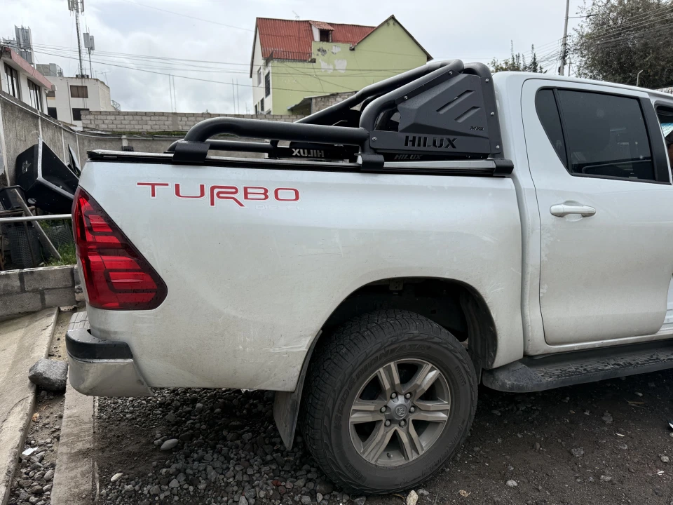 Rollbars para Toyota Hilux. Proyecto Maxmotor 4x4.